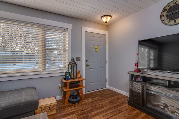 Property Photo:  104 Sage Rd  KS 66539 
