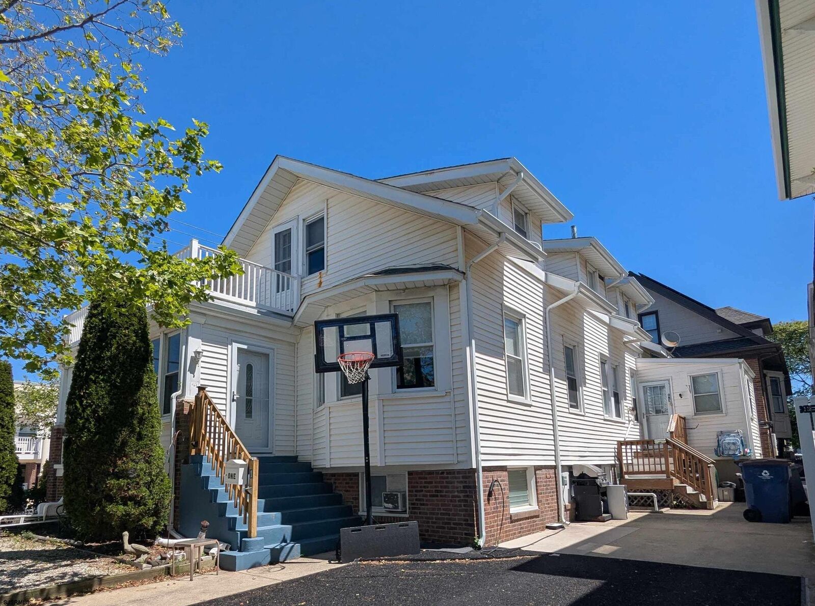 Property Photo:  1 S Sacramento  NJ 08406 