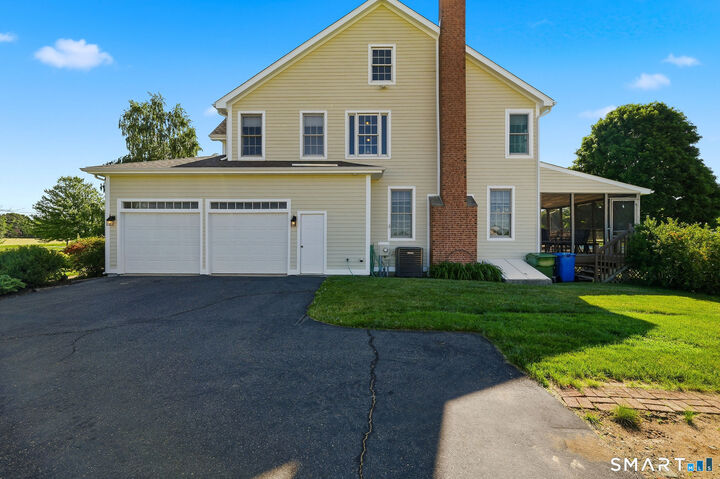 Property Photo:  124 Old Maids Lane  CT 06073 