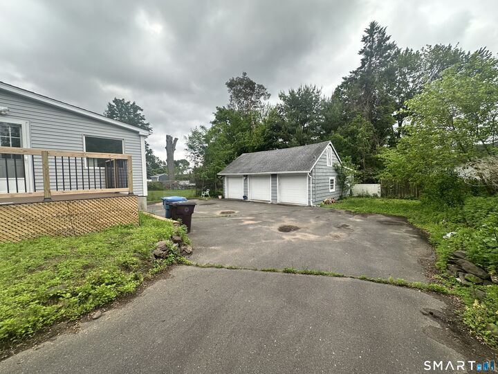 Property Photo:  146 Sterling Street  CT 06053 