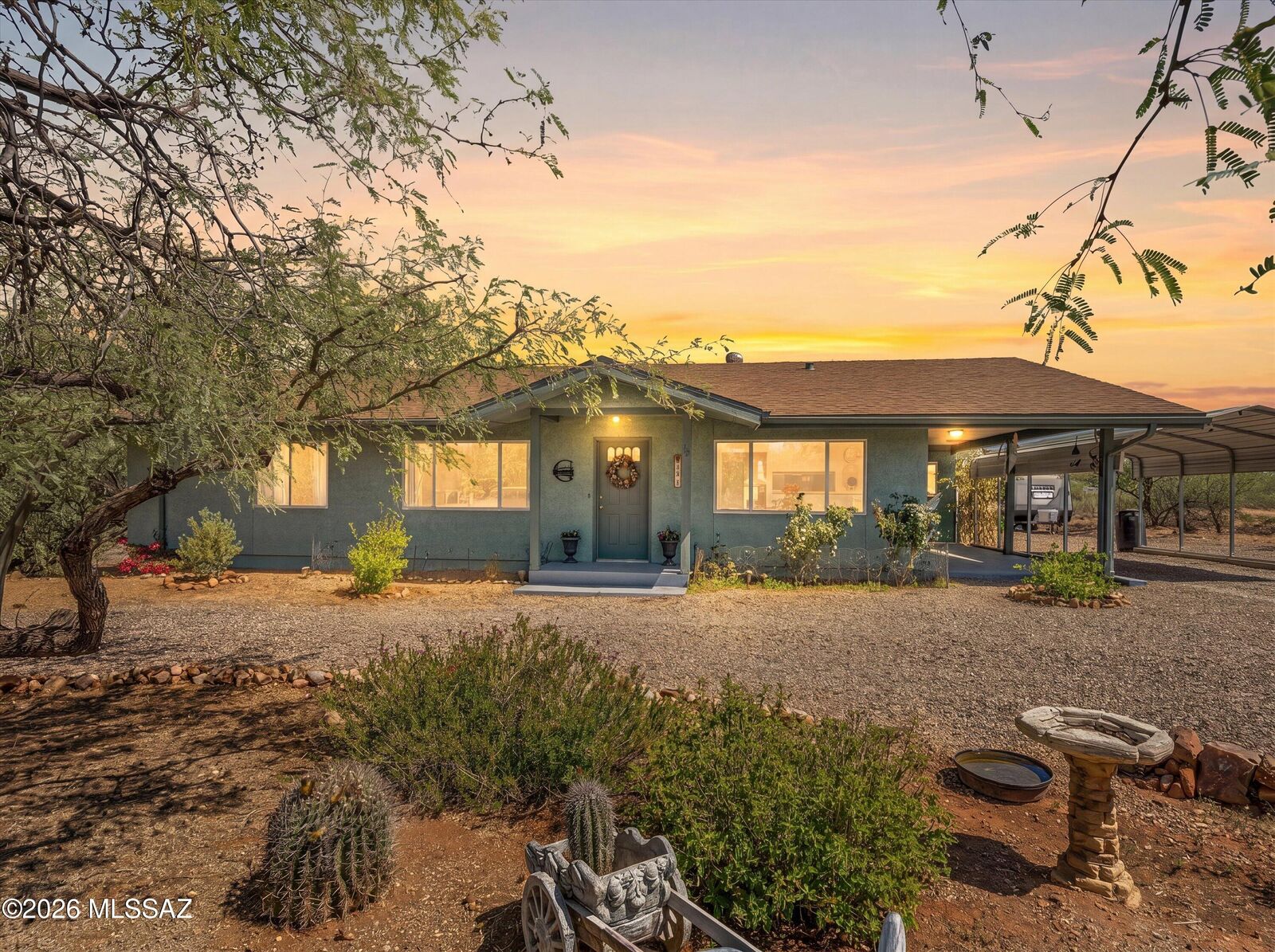 Property Photo: 3535 E Thornberry Lane AZ 85739