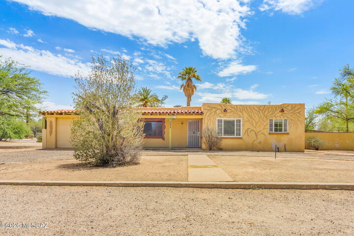 Property Photo: 355 S Bryant Avenue AZ 85711