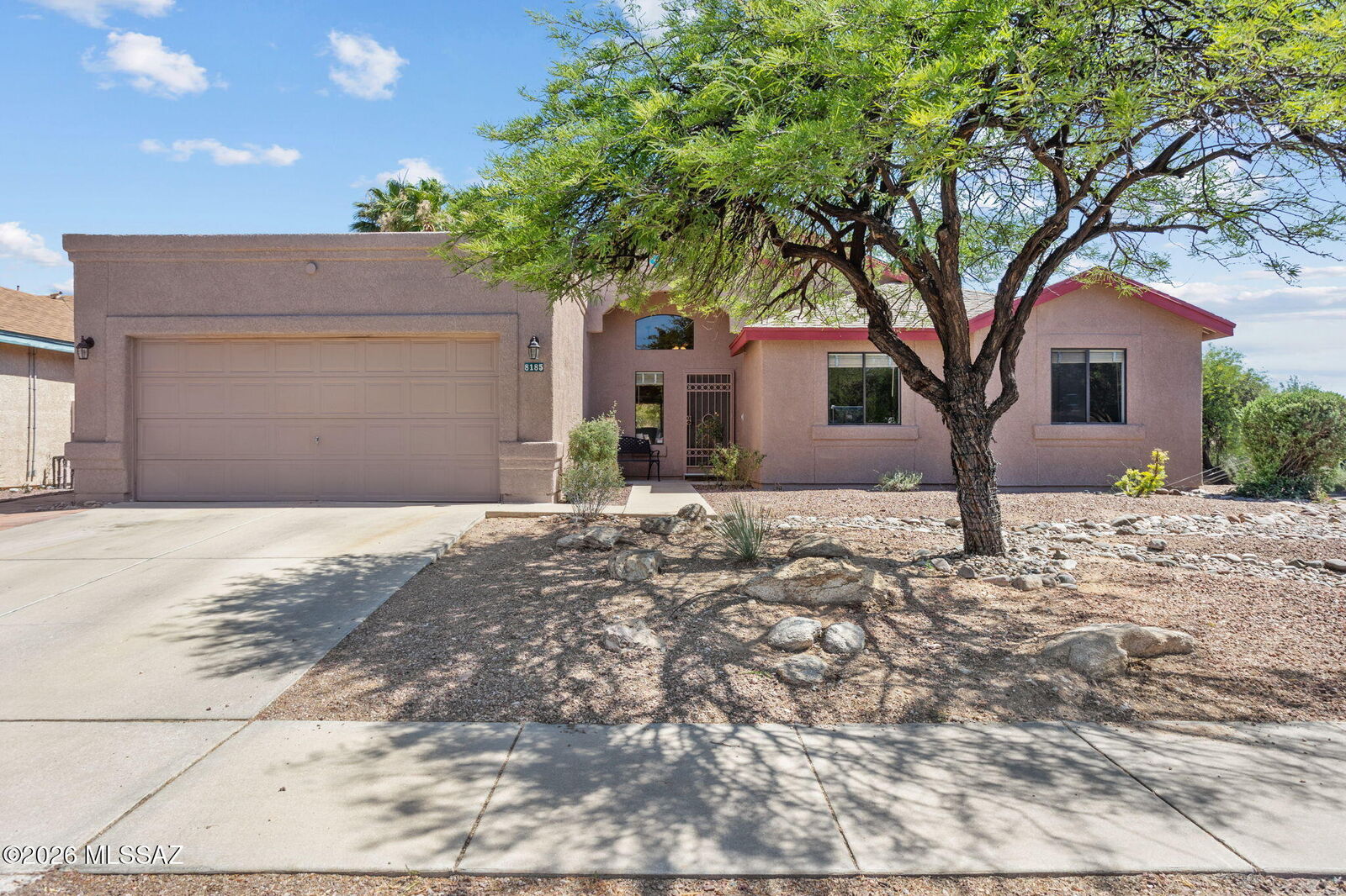 Property Photo: 8185 E Mesquite Ridge Circle AZ 85710