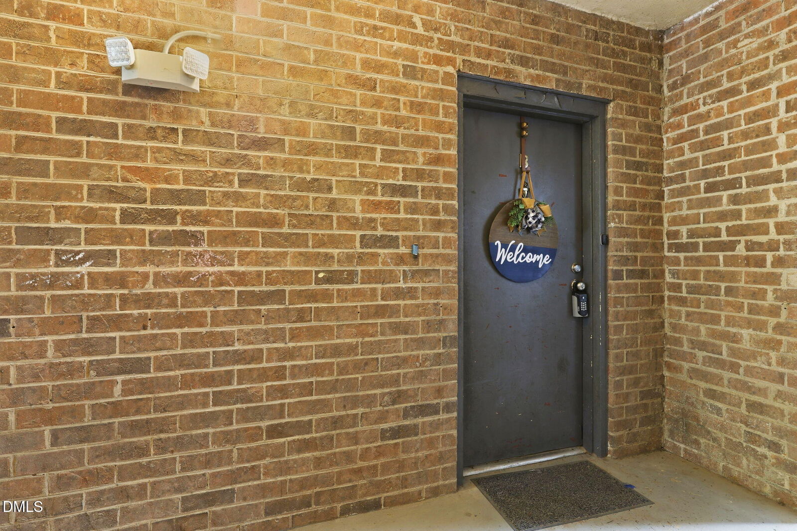 Property Photo:  1008 Sandlin Place B  NC 27606 