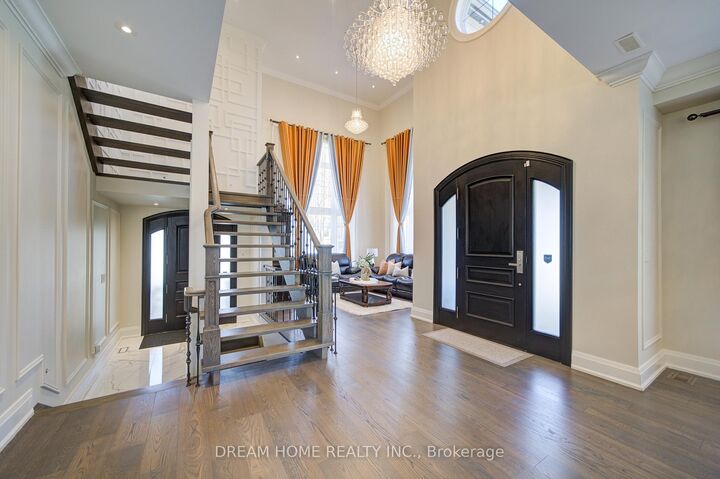 476 Tennyson Drive — photo 1