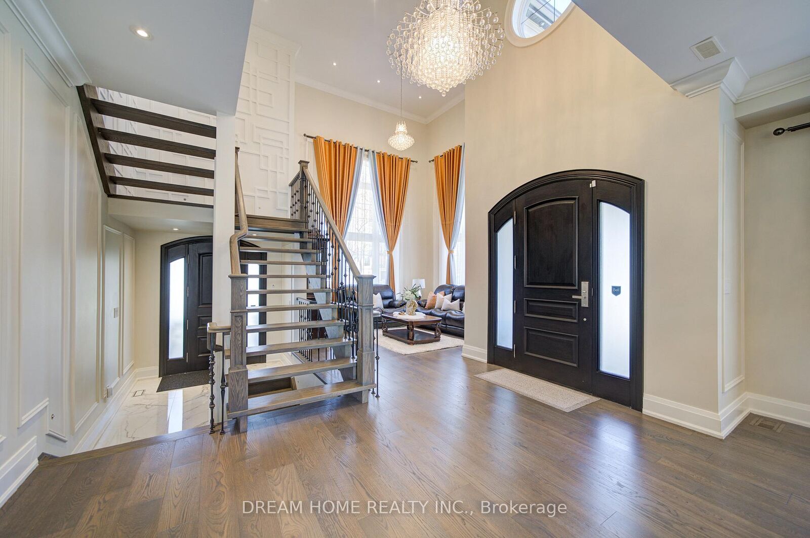 Property Photo: 476 Tennyson Drive ON L6L 3Z1