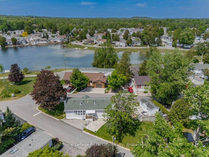 1 Pine Lane — photo 1