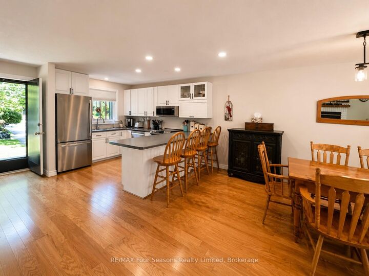 Property Photo: 158 Escarpment Crescent ON L9Y 5B4