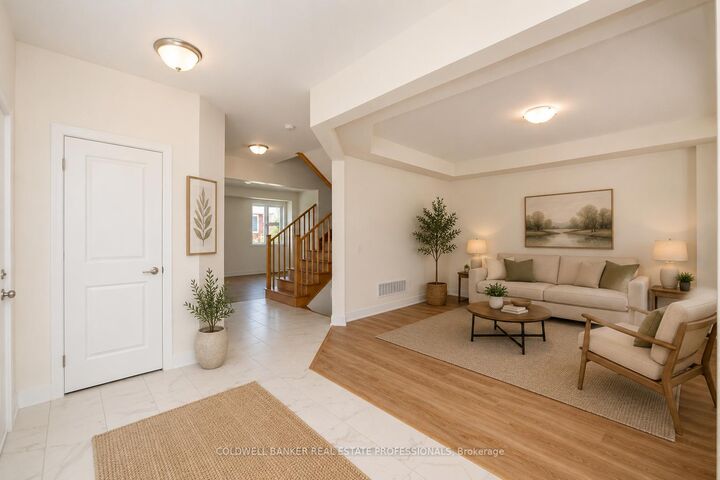 Property Photo: 4 Hampton Lane ON L4N 6H2
