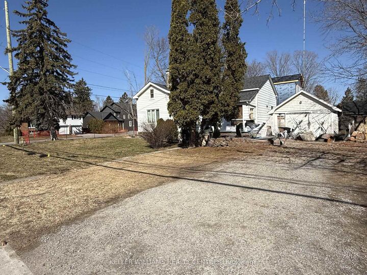 Property Photo: 1 Queen Street ON L1M 1C5