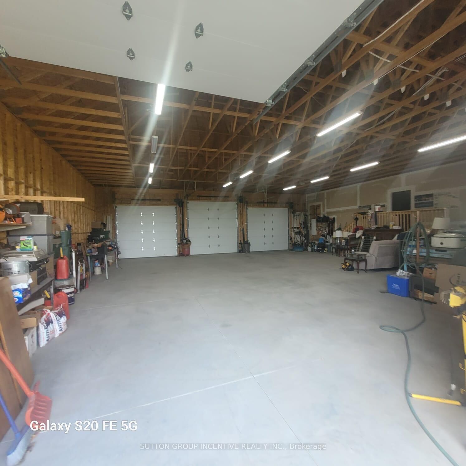 Property Photo: 15 Caldwell Drive ON L0L 2L0