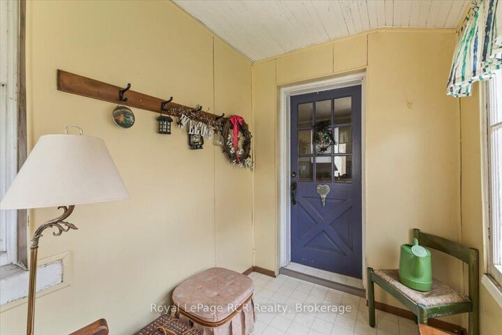 Property Photo: 865 7th Avenue ON N4N 2K3