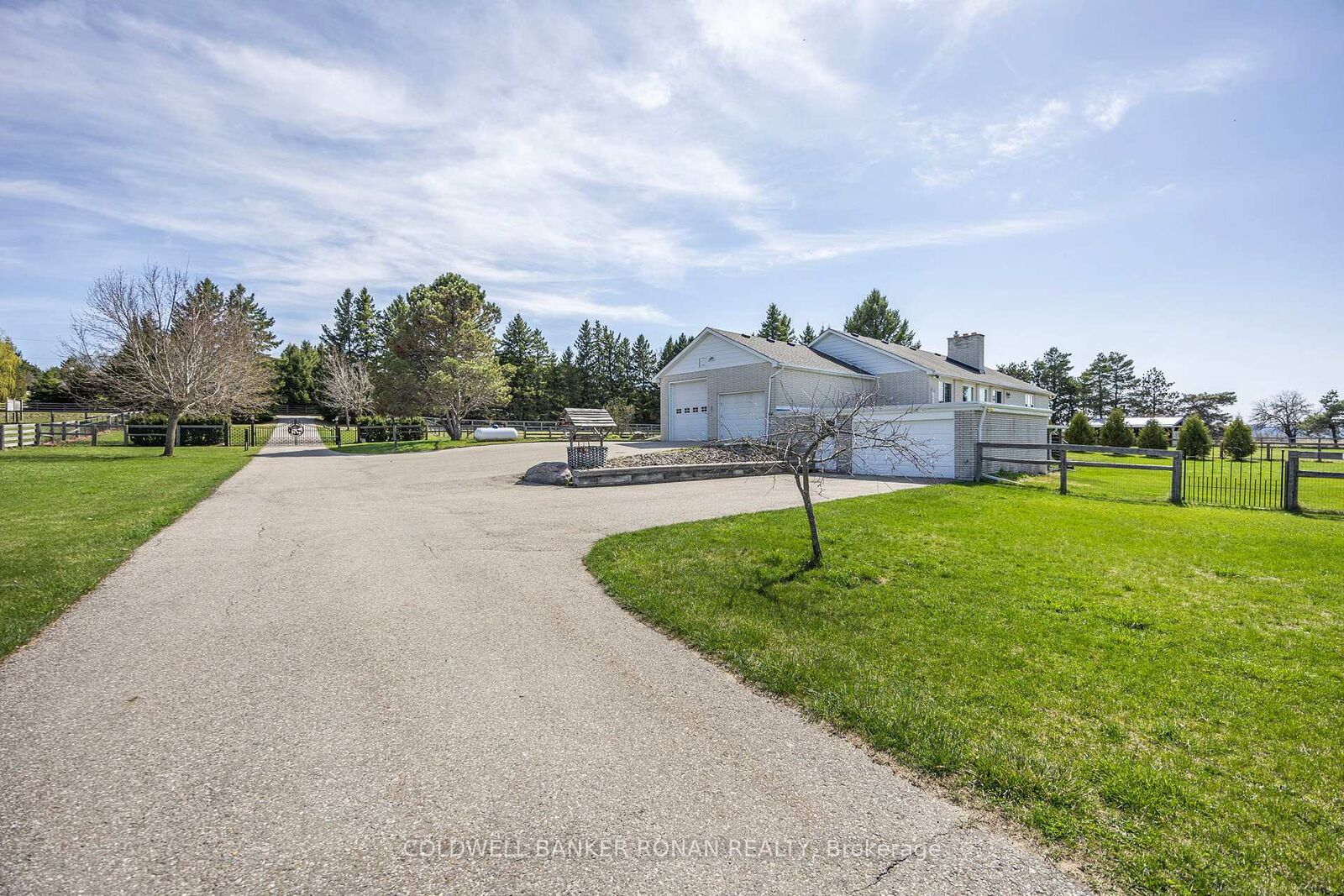 Property Photo:  8058 20th Side Road  ON L0G 1L0 