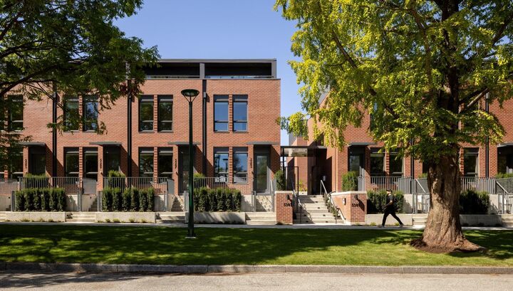 Property Photo: 5381 Willow Street 105 BC V0V 0V0