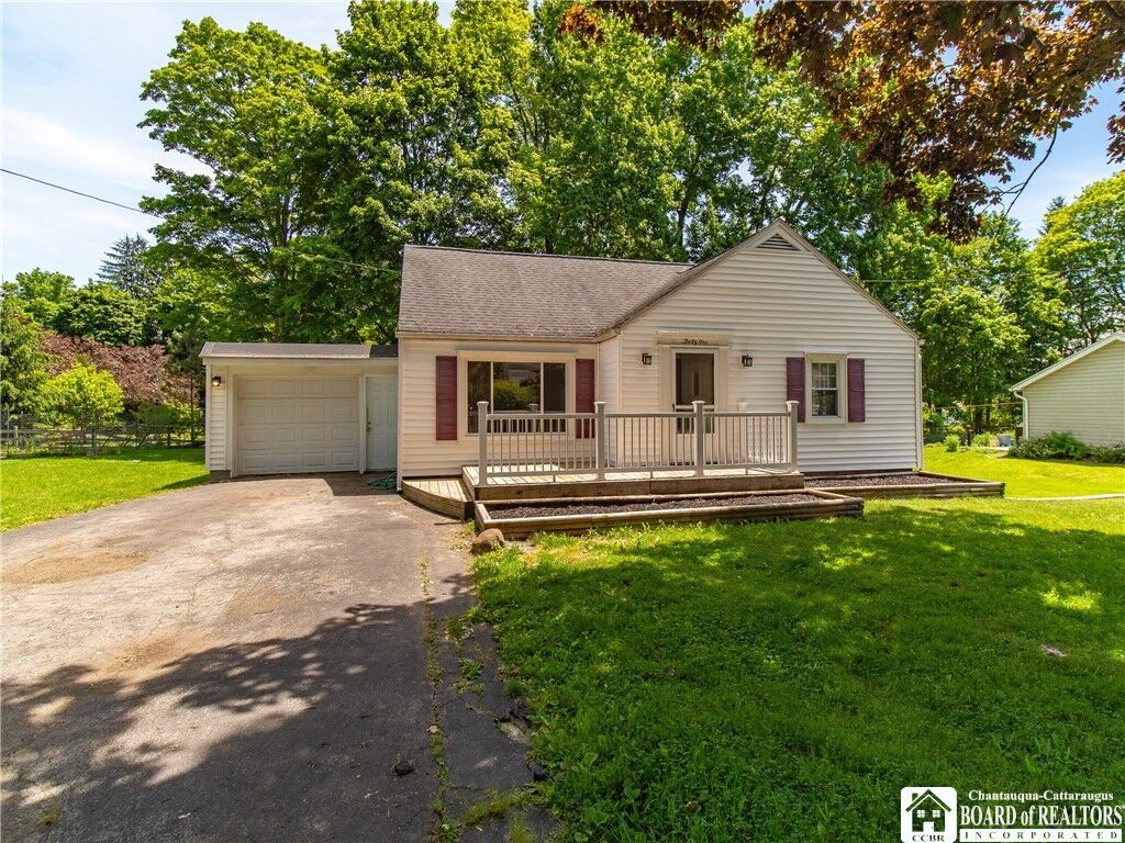 Property Photo:  31 Marvin Avenue  NY 14750 