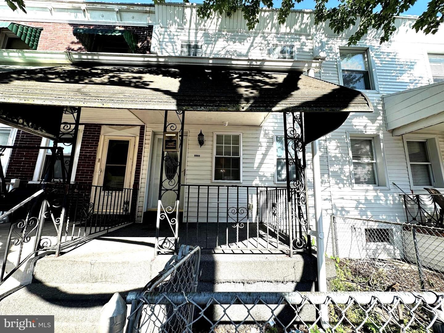 Property Photo:  2731 S Fairhill Street  PA 19148 