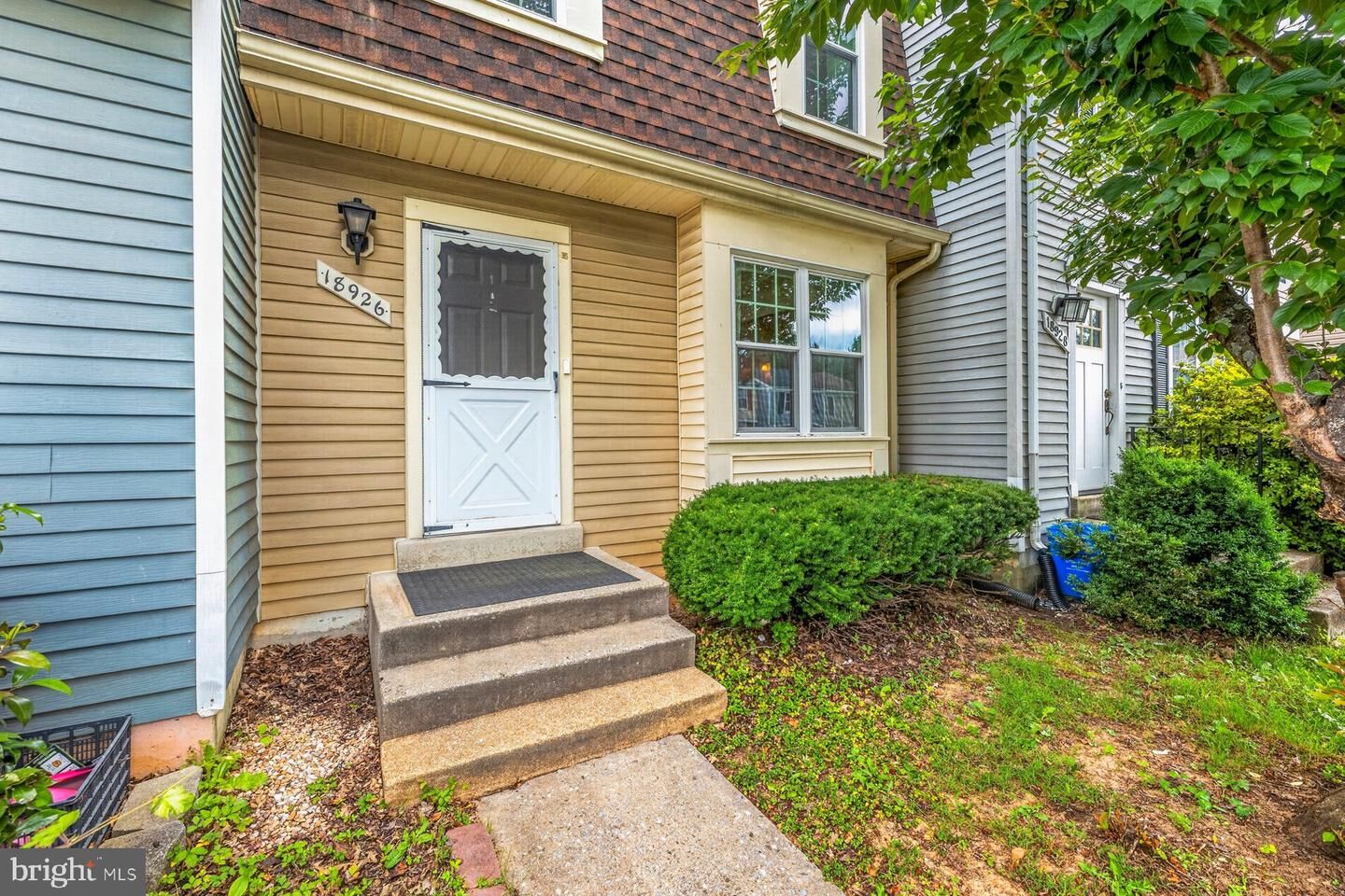 Property Photo:  18926 Birdseye Drive  MD 20874 