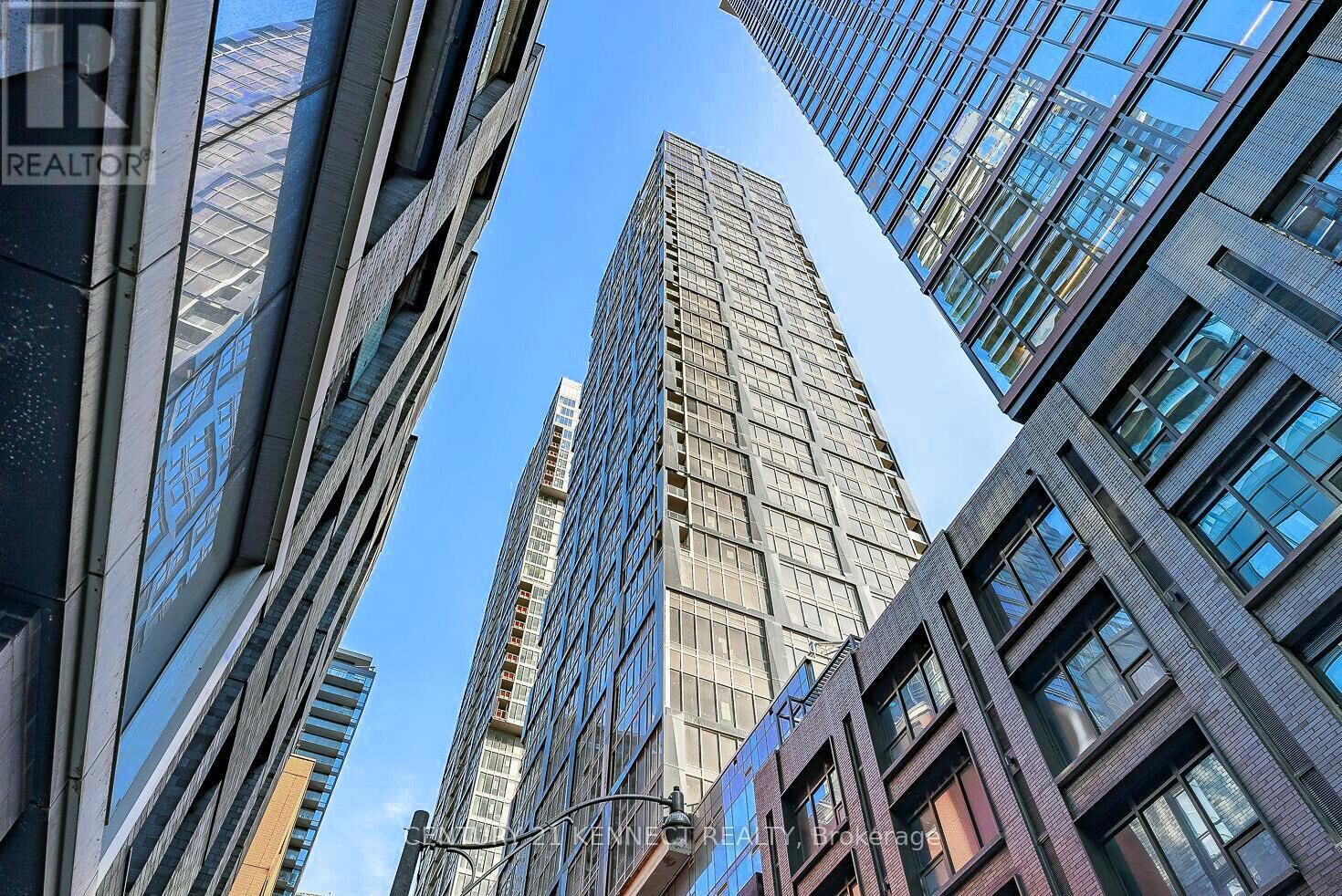Property Photo: 15 Mercer Street 2802 ON M5V 0T8