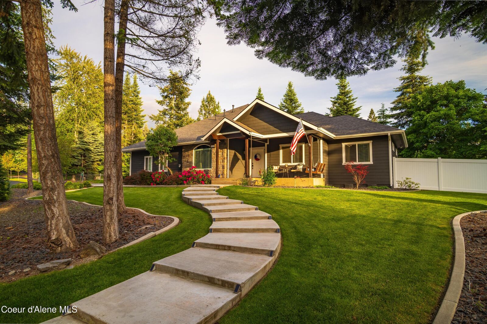 Property Photo:  3110 E Lake Forest Dr  ID 83835 