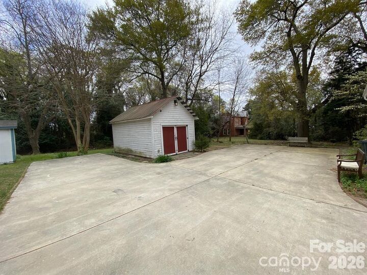 Property Photo:  105 Brent Street  NC 28170 