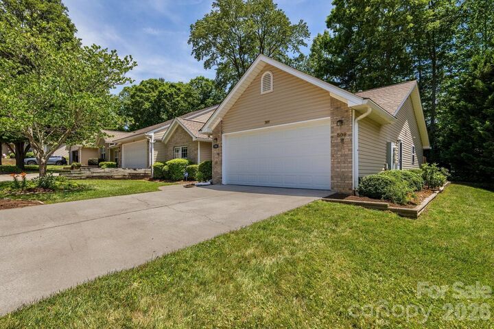 Property Photo:  308 Wiltshire Circle  NC 28732 