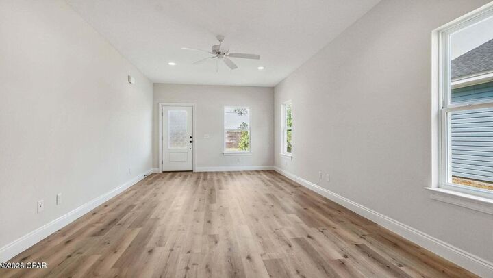 Property Photo:  906 Mulberry Avenue  FL 32401 
