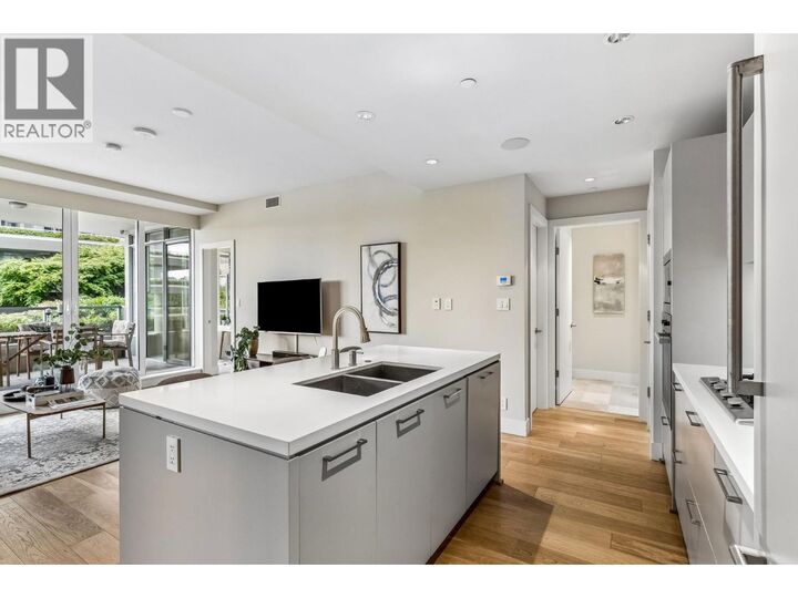Property Photo:  866 Arthur Erickson Place 204  BC V7T 0B2 