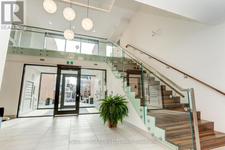 Property Photo:  280 Crichton Street 105  ON K1M 1W4 