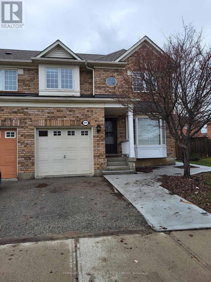 Property Photo: 1585 Gowling Terrace ON L9T 5J7