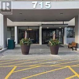 Property Photo:  715 Don Mills Road 1708  ON M3C 1S5 