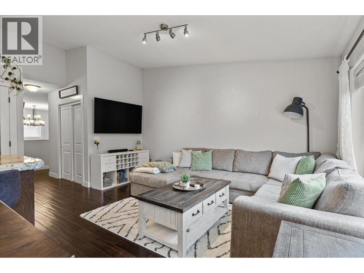 Property Photo:  225 Glen Park Drive 7  BC V1V 2X5 