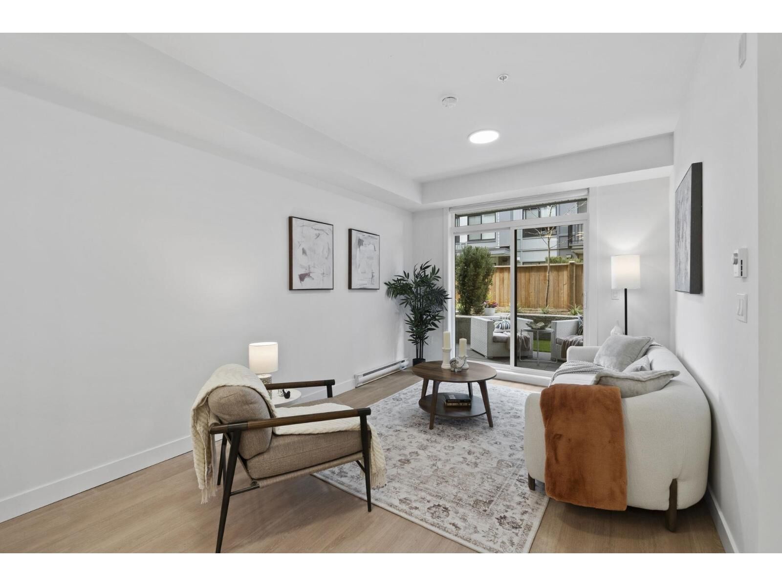 Property Photo: 33820 South Fraser Way 211 BC V2S 2C5