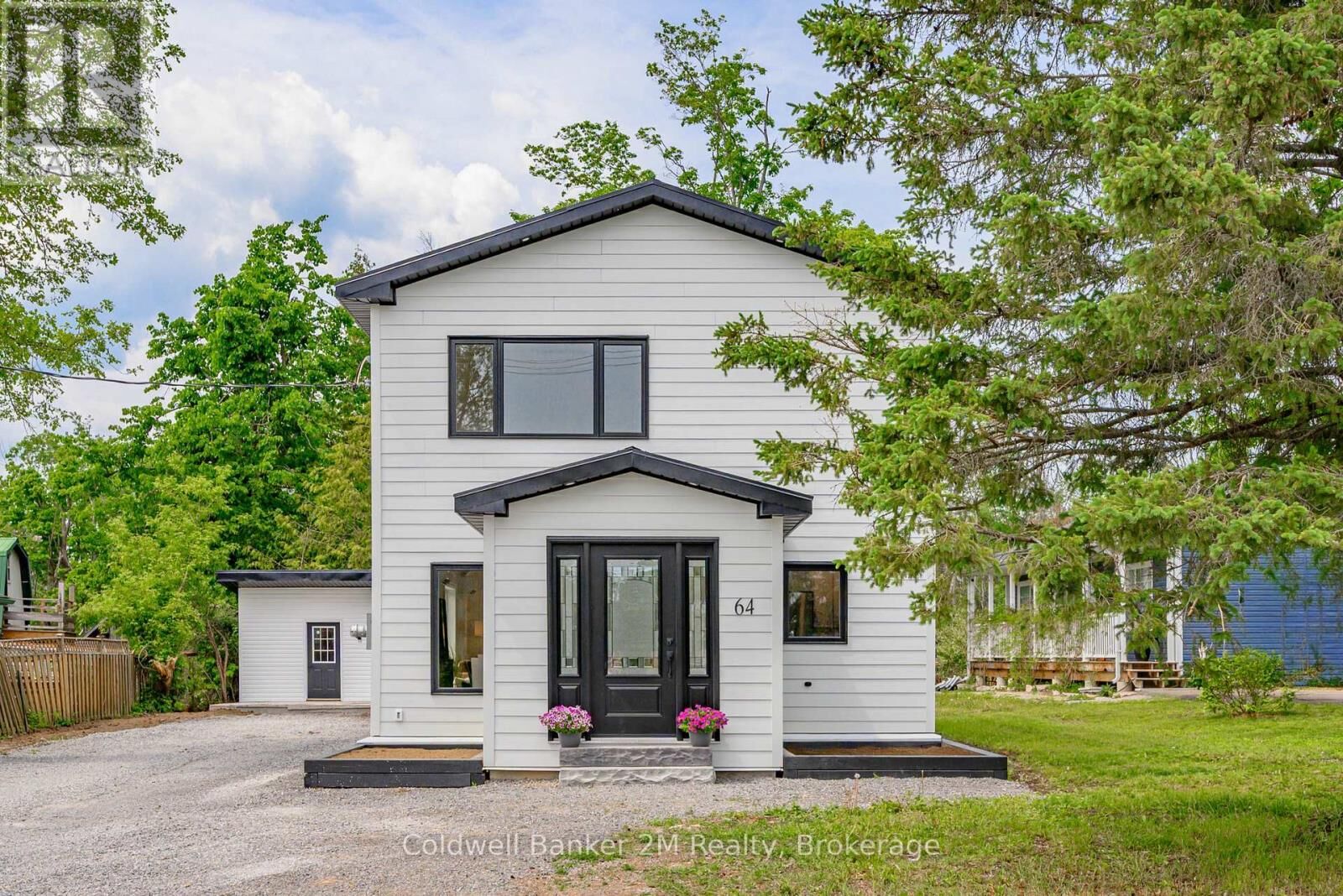 Photo de la propriété: 64 Head Street ON K0M 1A0