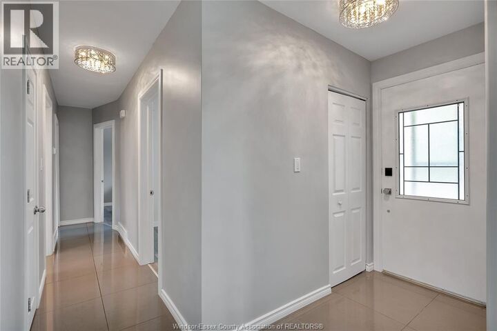 Property Photo: 889 Riverdale ON N8S 4C2