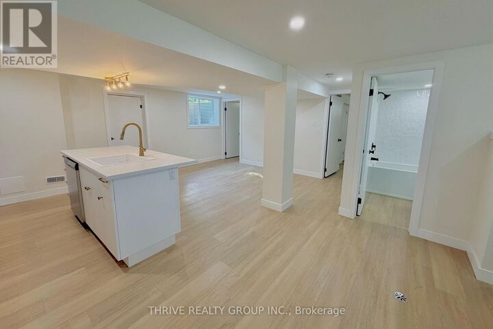 Property Photo: 444 Ridgewood Crescent Lower ON N6J 3H5