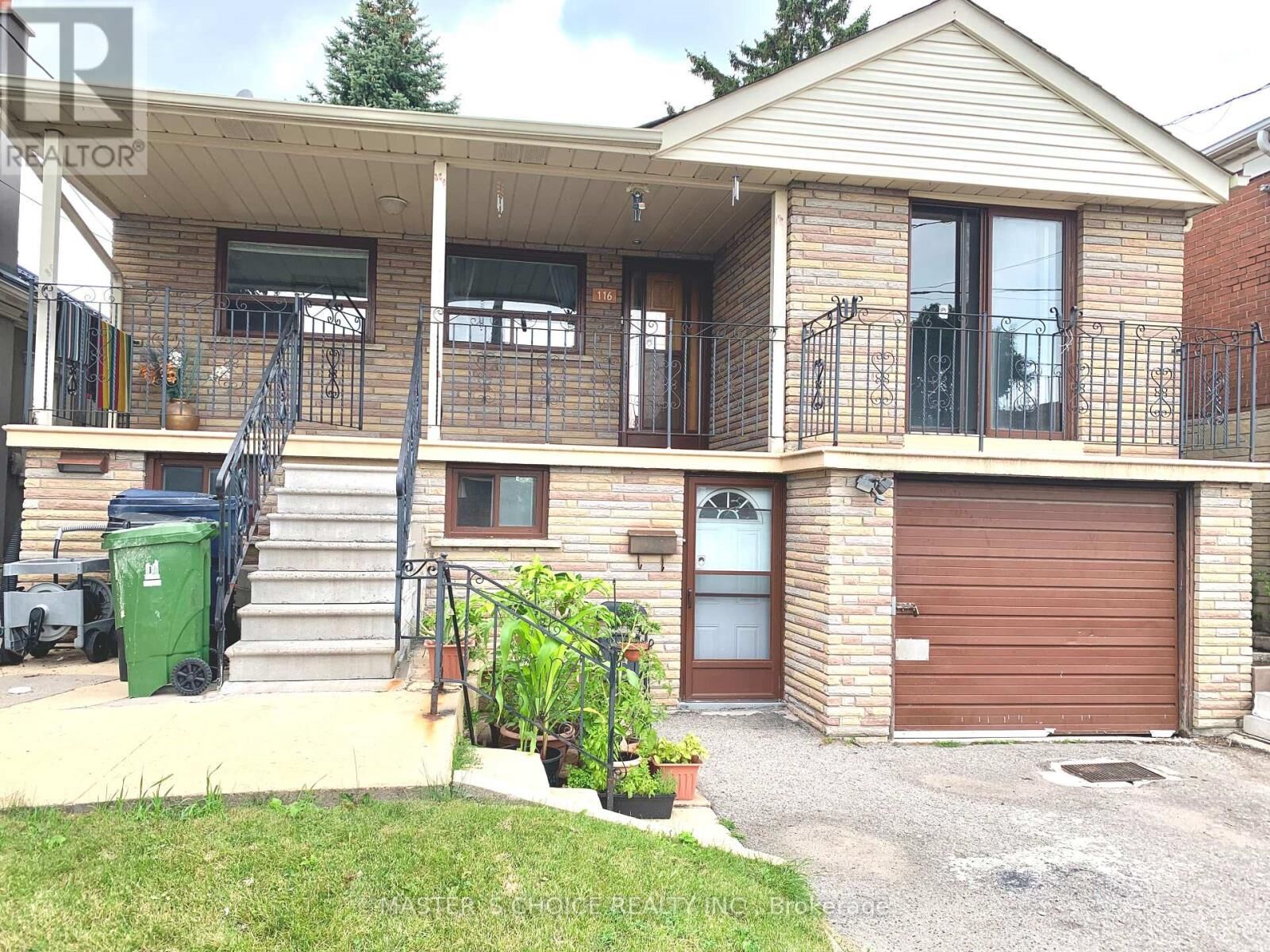 Photo de la propriété:  116 Lonborough Avenue Upper  ON M6M 1Y1 