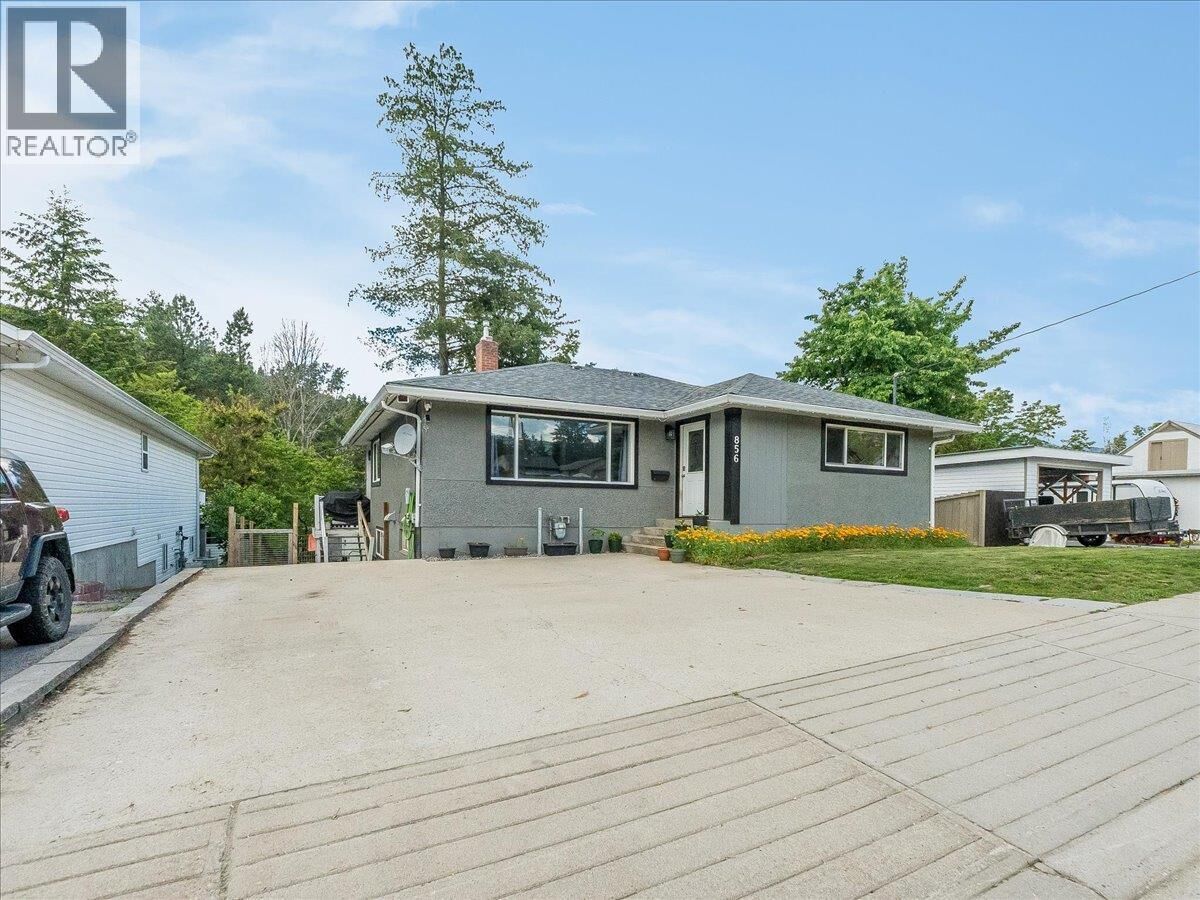 Property Photo:  856 7th Avenue  BC V1N 1R9 