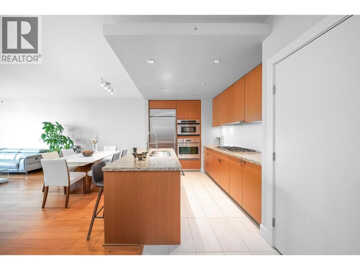 Property Photo: 6080 Iona Drive 404 BC V6T 0A4