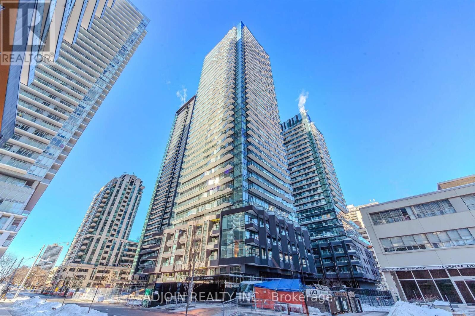 Property Photo: 120 Broadway Avenue 1806 ON M4P 0E9