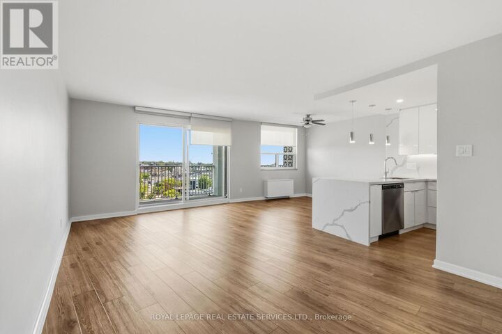 Property Photo: 125 Forsythe Street 1201 ON L6K 3K1