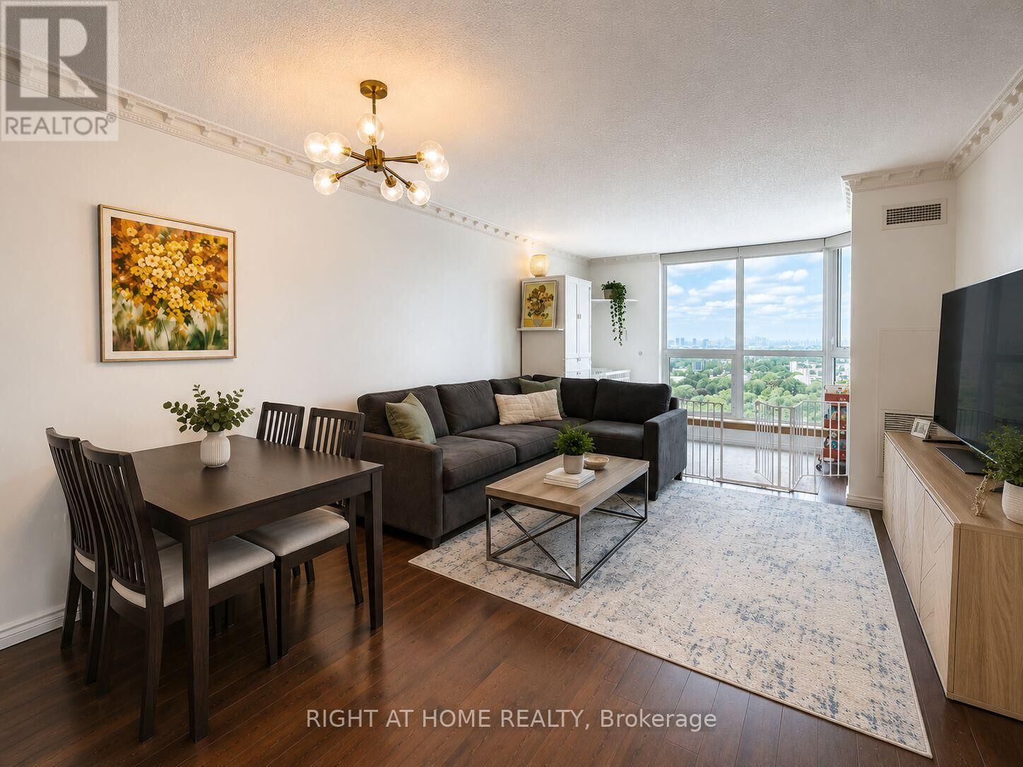 Property Photo:  1055 Bay Street Ph12  ON M5S 3A3 