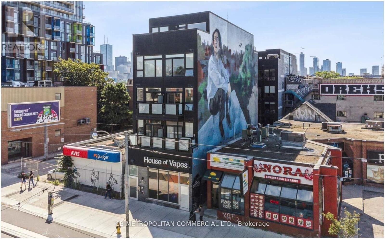 Property Photo:  335 College Street 204  ON M5T 1S2 