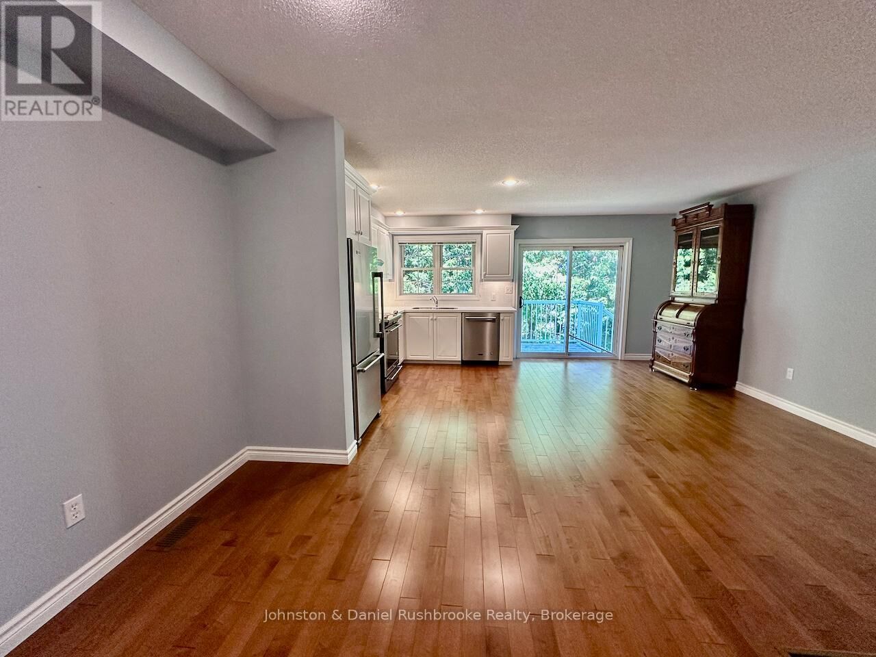Property Photo:  273 Hiram Street  ON P1L 1R7 