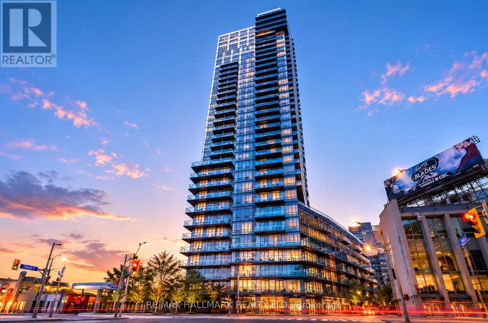 Property Photo: 825 Church Street 1902 ON M4W 3Z4