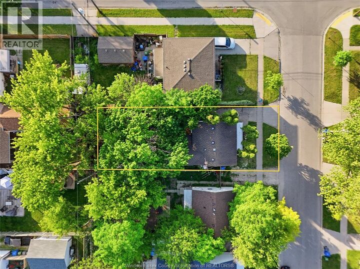 Property Photo: 2209 Forest ON N8W 2G7