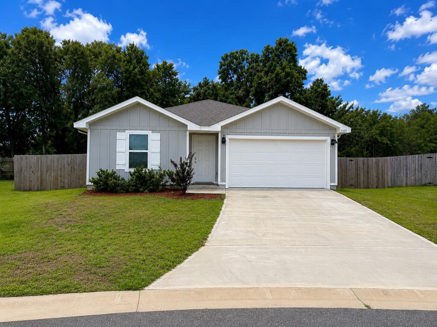 Property Photo: 3105 Tricia Circle FL 32539