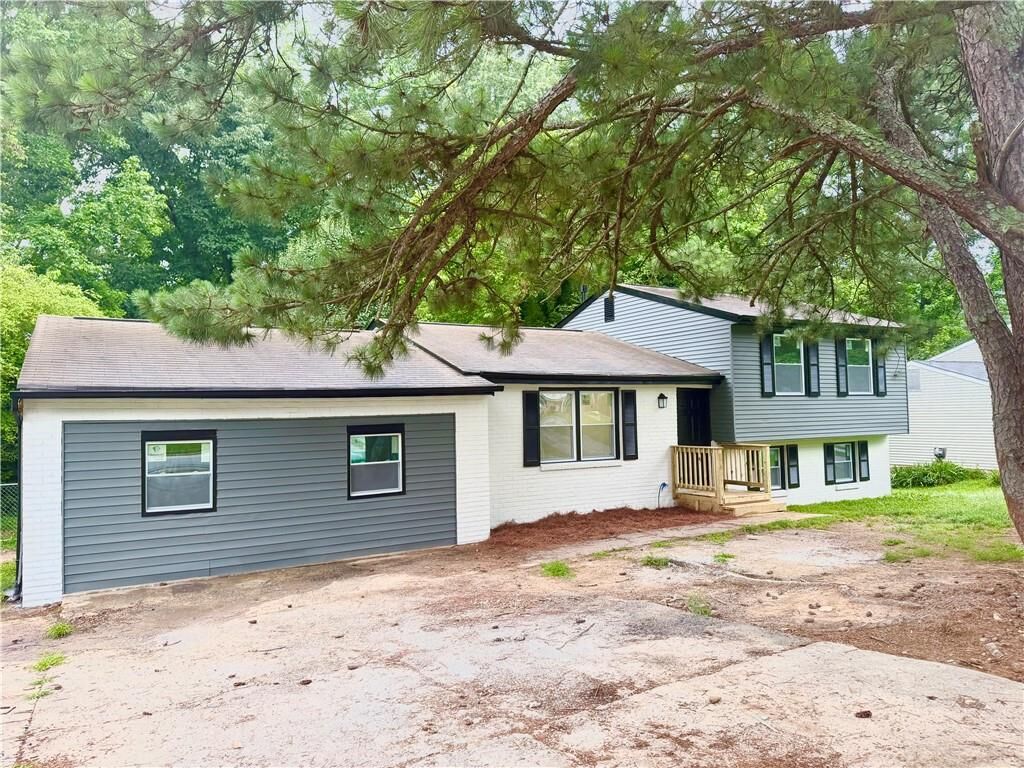 Property Photo: 6855 Kimberly Mill Road GA 30349