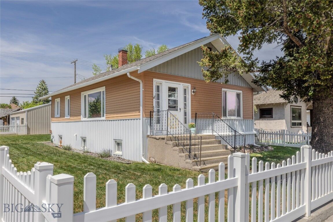 Property Photo: 522 W Front Street MT 59047