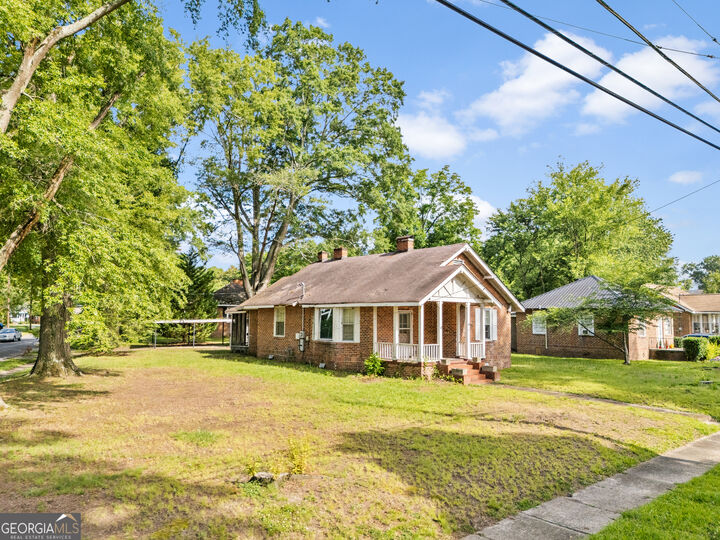 Property Photo: 4 Dogwood Street NE GA 30161