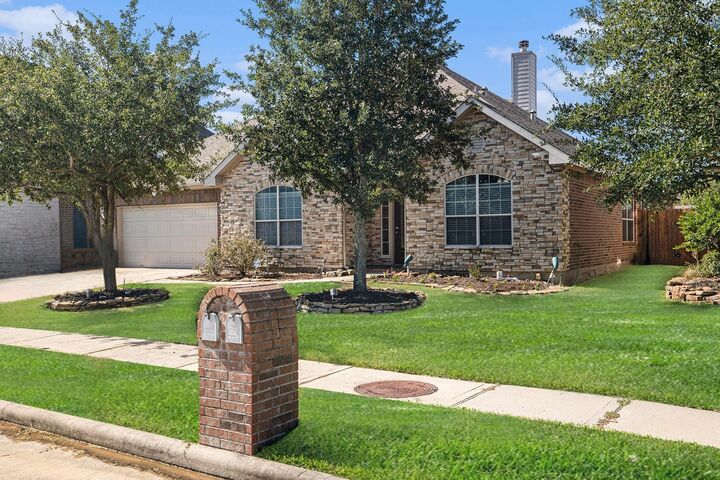 Property Photo:  22419 Wenbury Drive  TX 77375 
